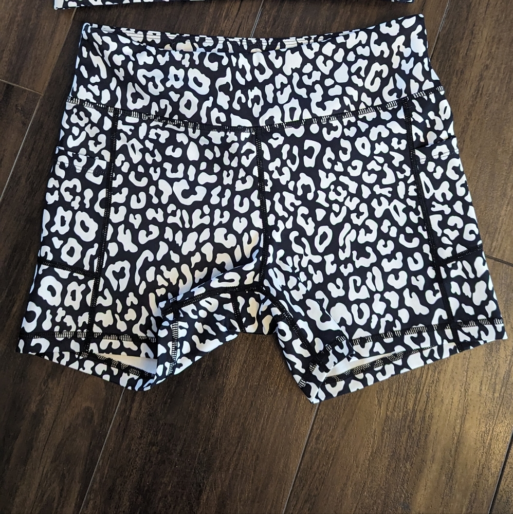 Zyia workout shorts